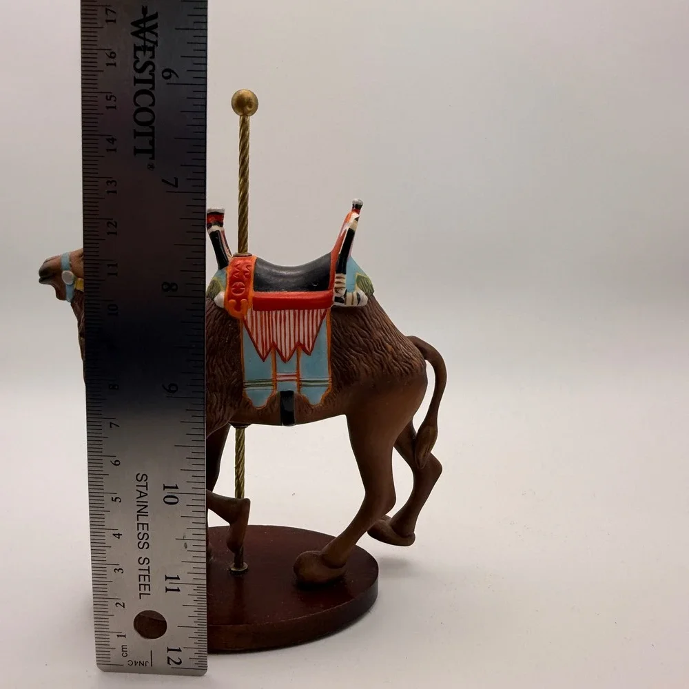 Heritage Heirloom Carousel‎ Animal Figurines Musical Base Set Multicolored Wood